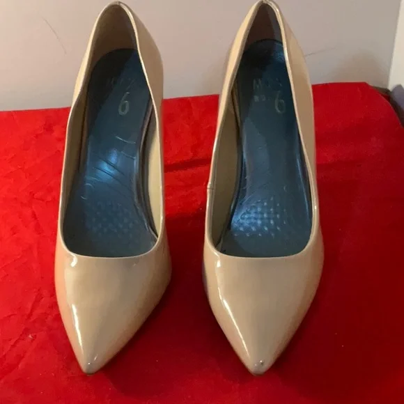 Mix No. 6 Patent Leather Tan Heels - Size 8 1/2 - Picture 2 of 11